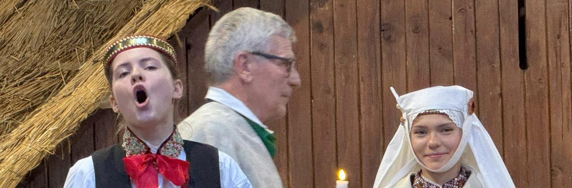 Nastop skupine Gudenieku suiti iz Latvije. Foto: A. Jerin, 2024