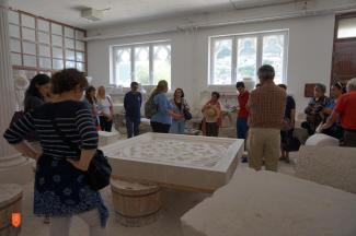 Ogled klesarske šole Pučišća. Foto: Adela Pukl, 2016. 