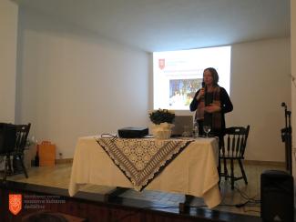 Nena Židov med predstavitvijo varovanja nesnovne dediščine na mednarodni ravni. Foto: A. Jerin, 2017. 