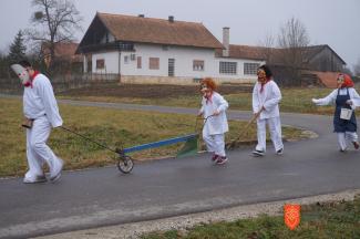 Pust v Ločah. Foto: A. Pukl, 2019